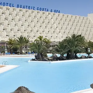 Beatriz Costa & Коста-Тегисе